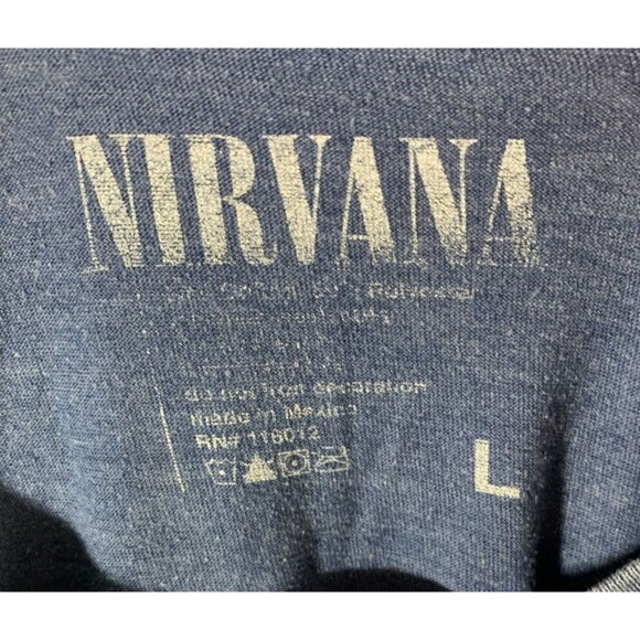 XL 2015 Nirvana Blue Yellow Happy Face Logo Short Sleeve T-Shirt Band Shirt - Picture 3 of 9